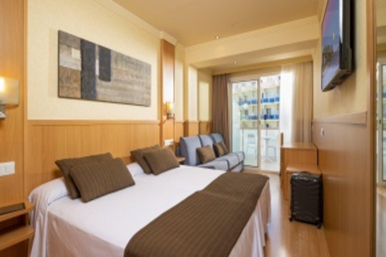 Hotel Guitart Central Park Aqua Resort Лорет де Мар Екстериор снимка
