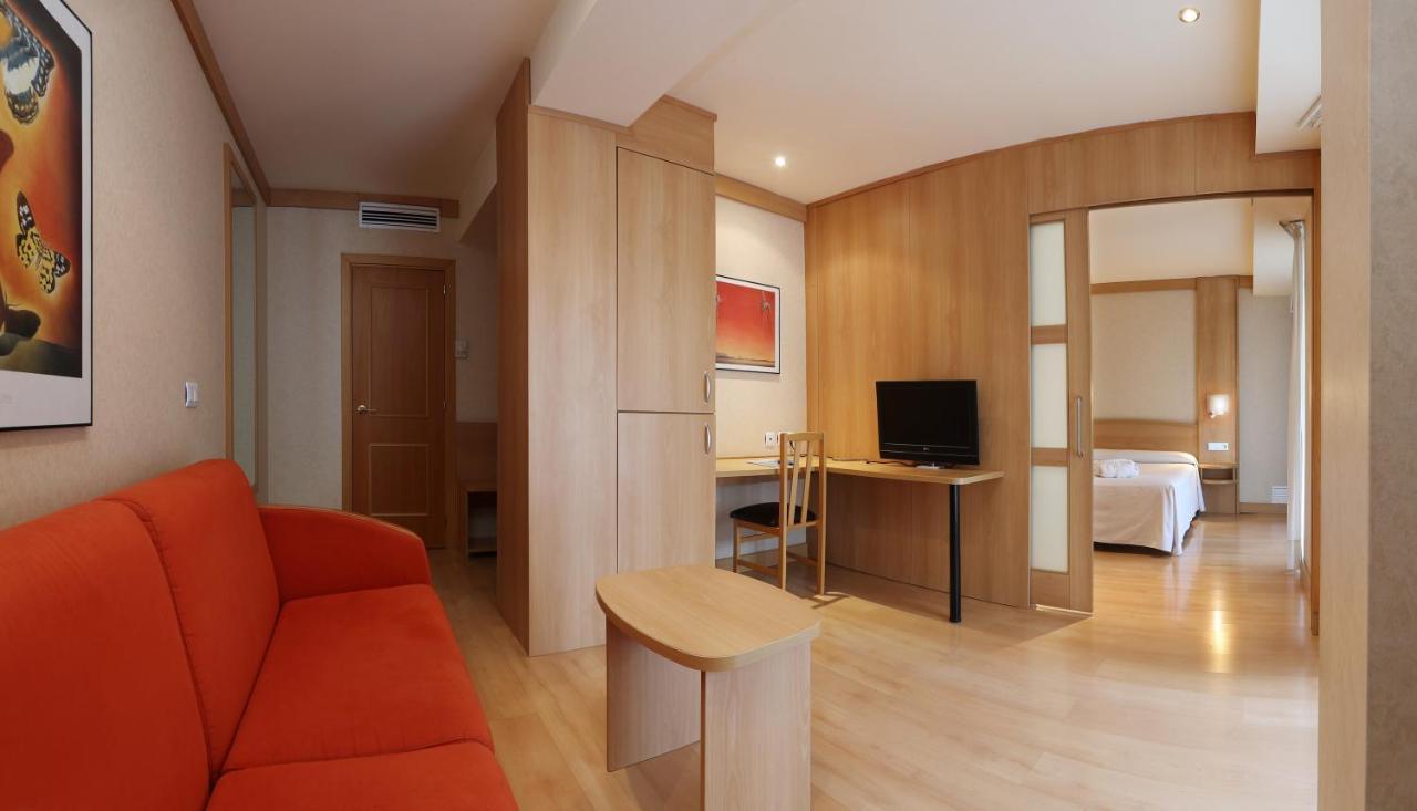 Hotel Guitart Central Park Aqua Resort Лорет де Мар Екстериор снимка